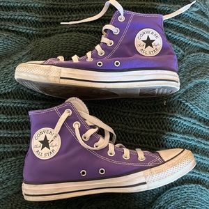 Purple chuck Taylor converse